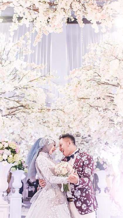 pernikahan Angel dan Vicky prasetyo