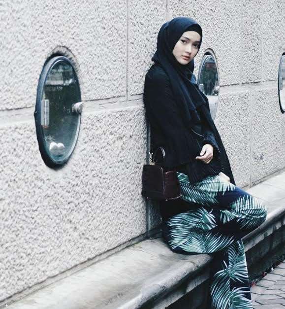 Putri Hasanah Kurnia Putri Hasanah Kurnia