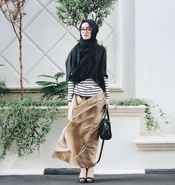 Putri Hasanah Kurnia Putri Hasanah Kurnia