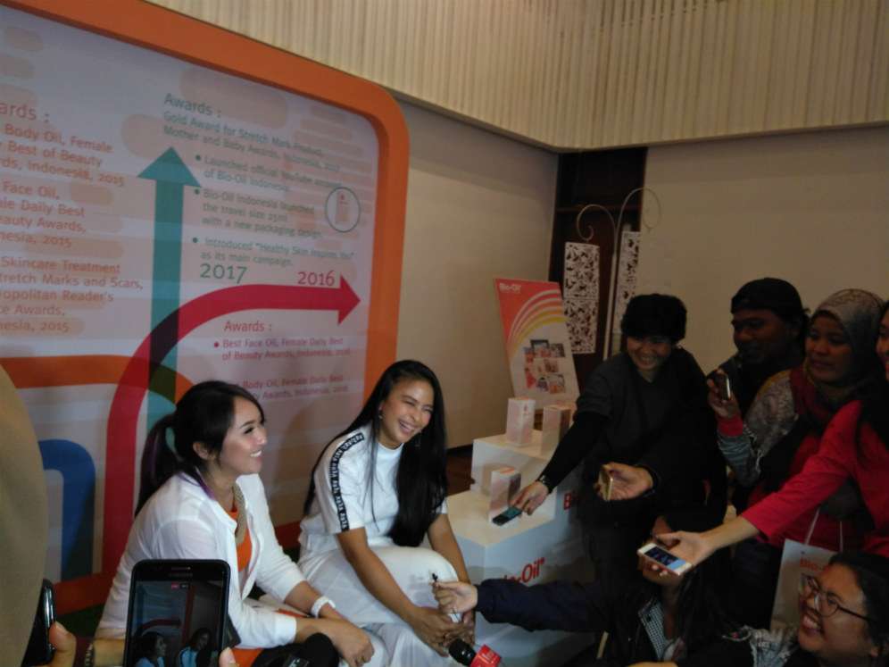 Tantri 'kotak' dan Chua Tantri 'kotak' dan Chua