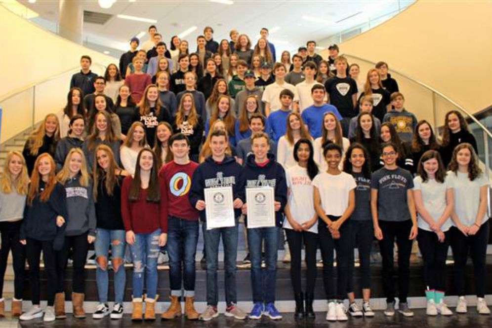 91 murid kembar di New Trier High School 91 murid kembar di New Trier High School