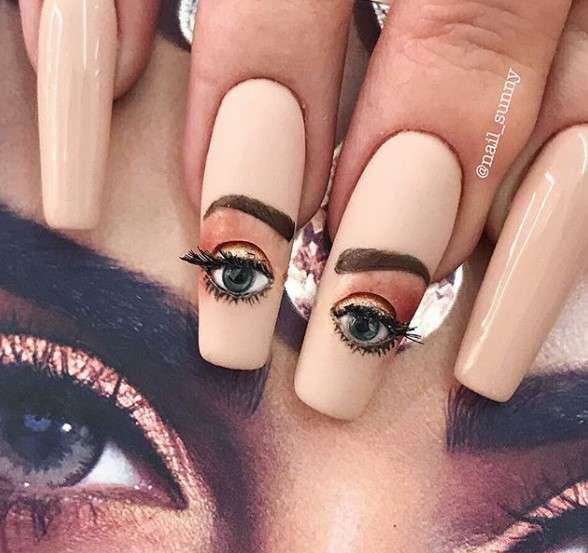 Instagram @nail_sunny