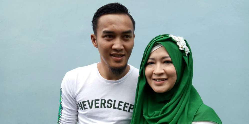 okie agustina dan suami okie agustina dan suami