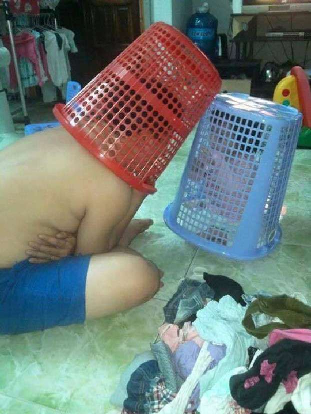 Polah Lucu Ayah Saat Jaga Anak 10