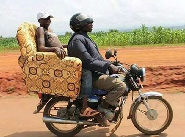 Cara Ekstrem Orang Mengangkut Barang 5