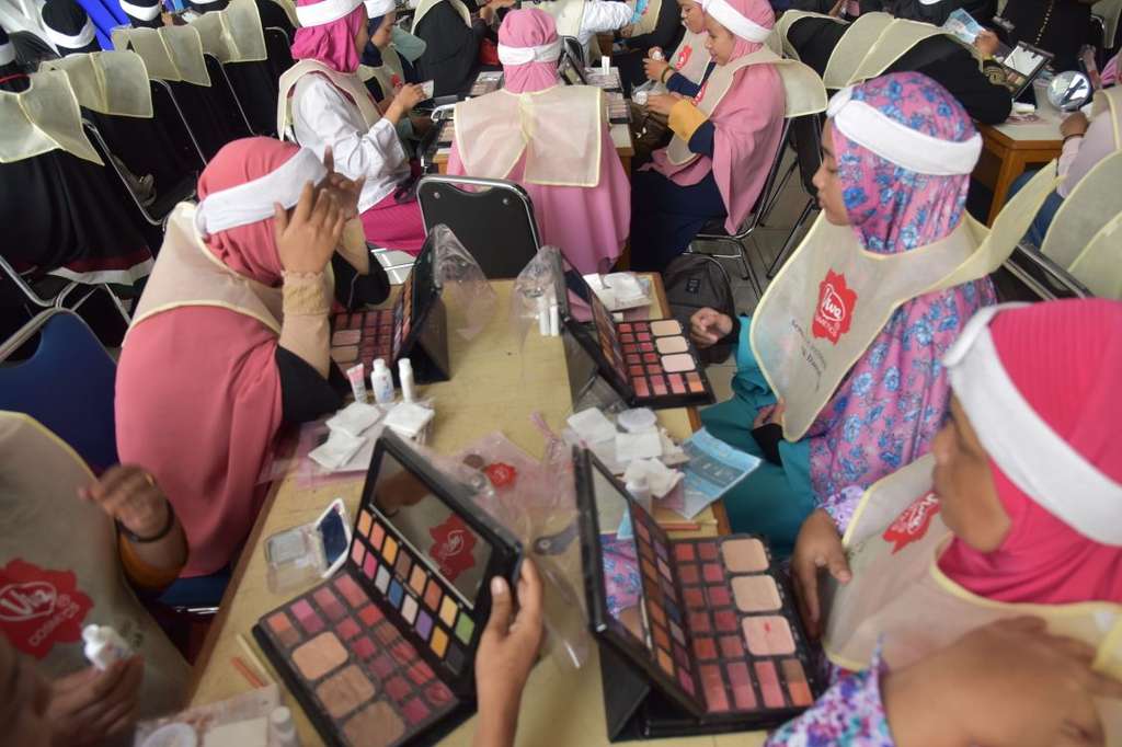 Komunitas Hijaber Indonesia Komunitas Hijaber Indonesia