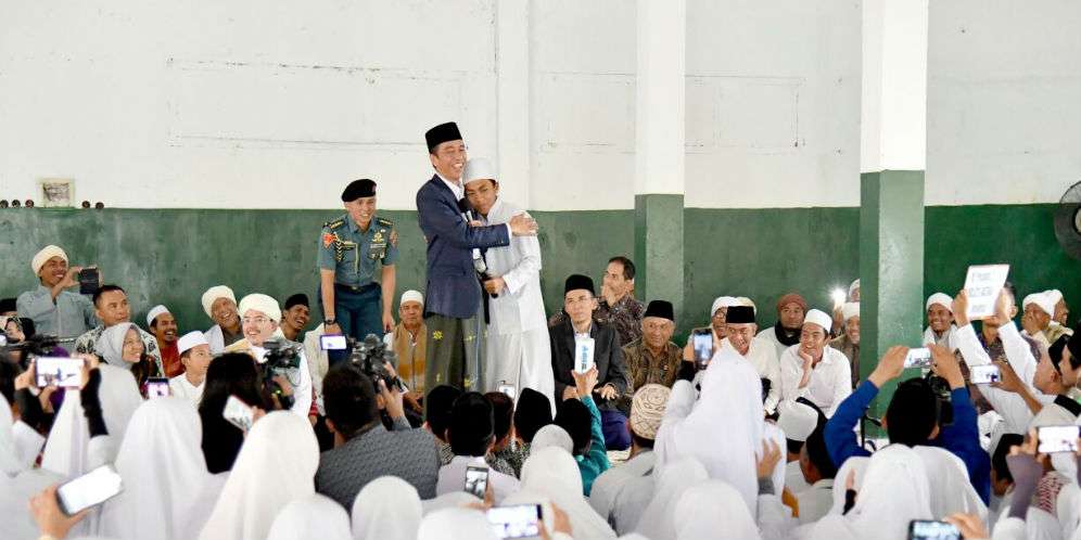 Jokowi dan para santri