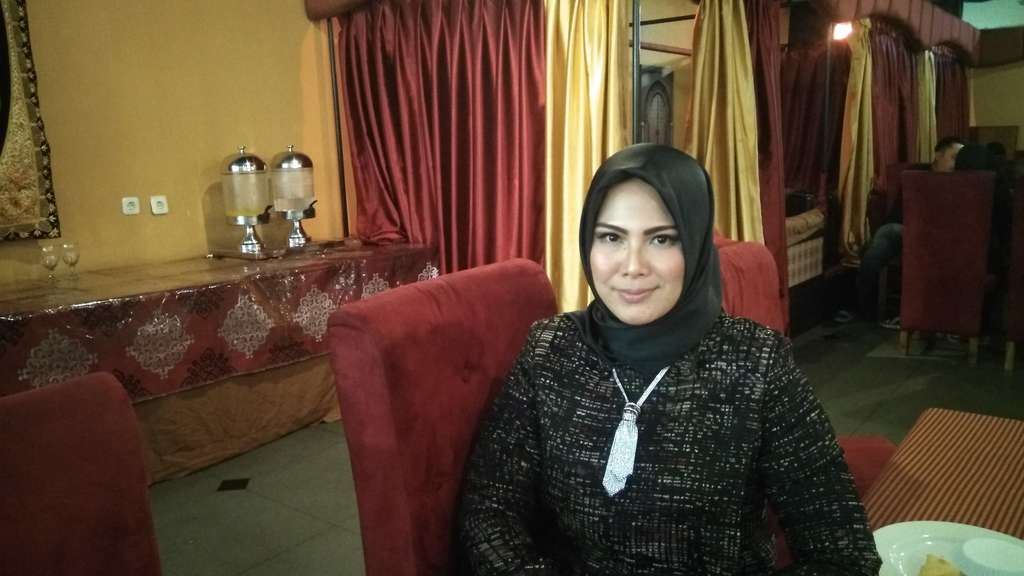 Nina Nugroho/ Cynthia Amanda Male