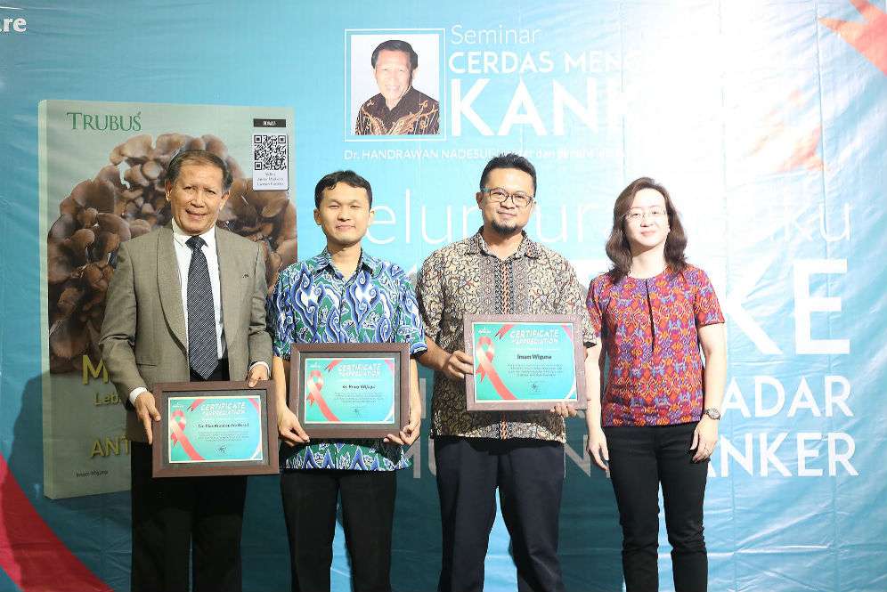 Peluncuran buku Maitake