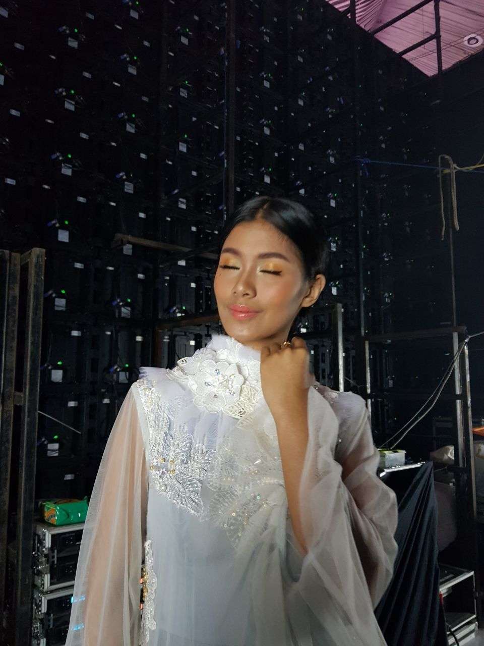 Wardah Sinar & Pijar/Carolina Septerita