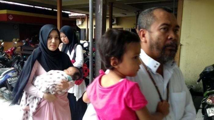 Syekh Puji dan istri mudanya