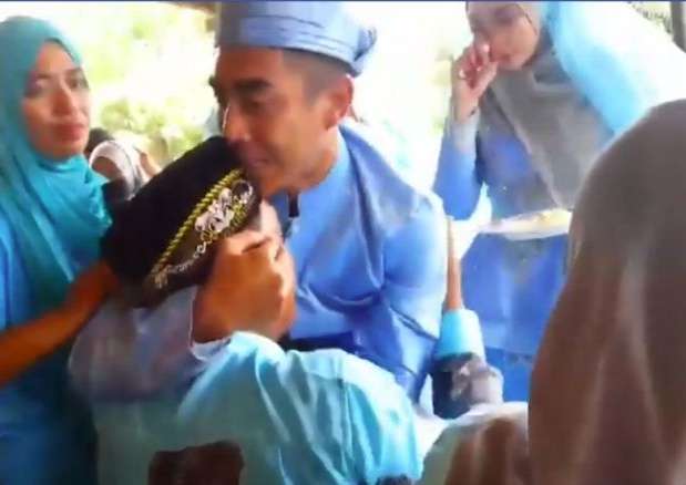 Suasana Pesta Pernikahan Paling Haru