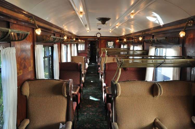 Restoran Ini Dulunya Kereta Api