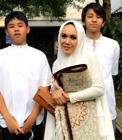 Yuni Shara