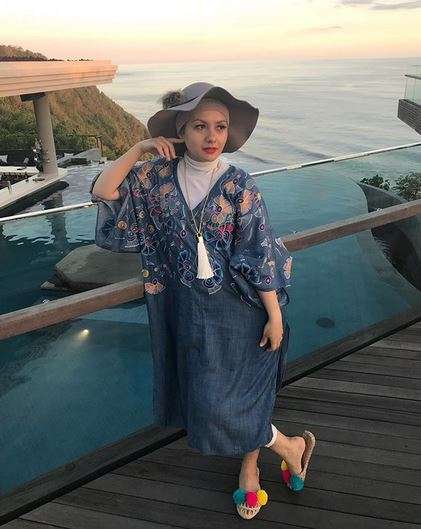 Viona Rosalia Viona Rosalia