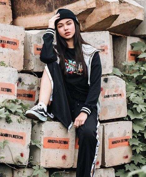 Tiana Mannering Tiana Mannering