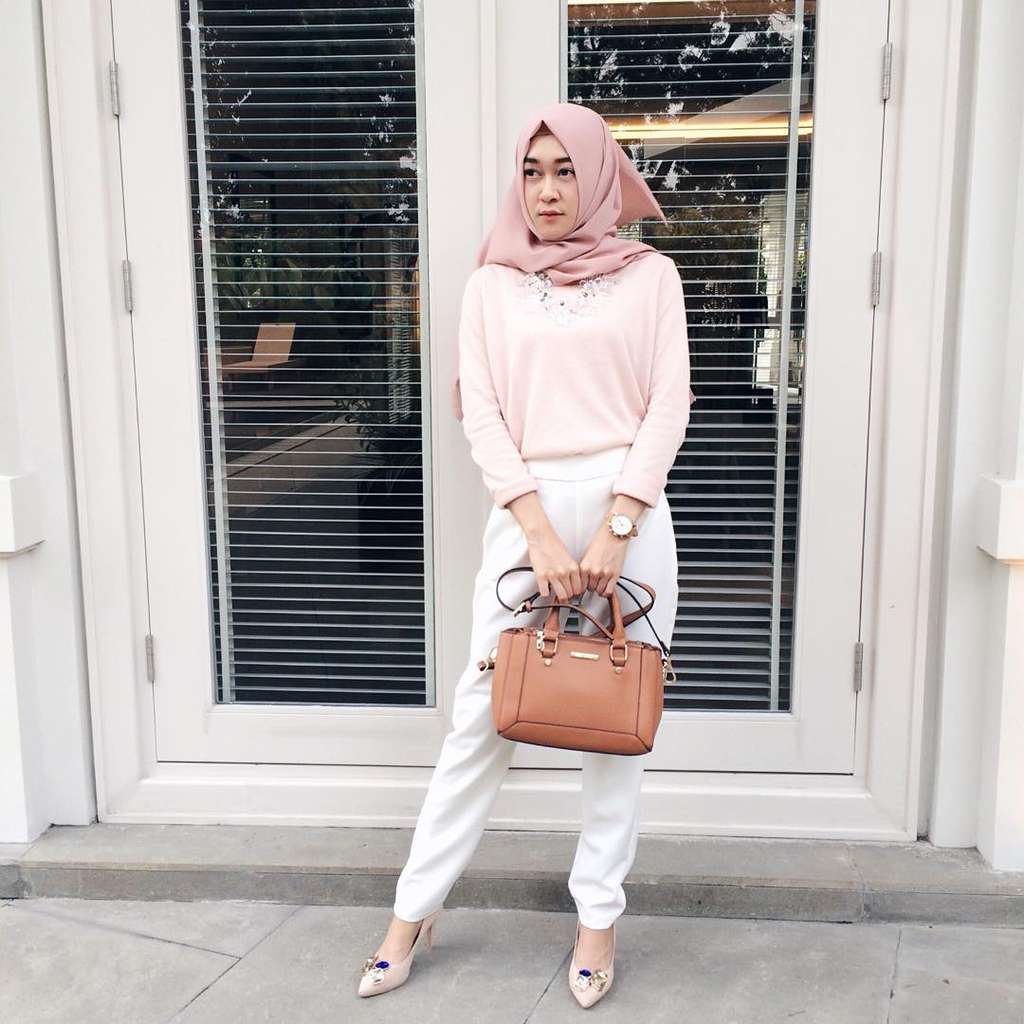 Ellen Nita Vindriana