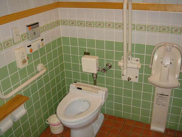 Toilet umum Jepang