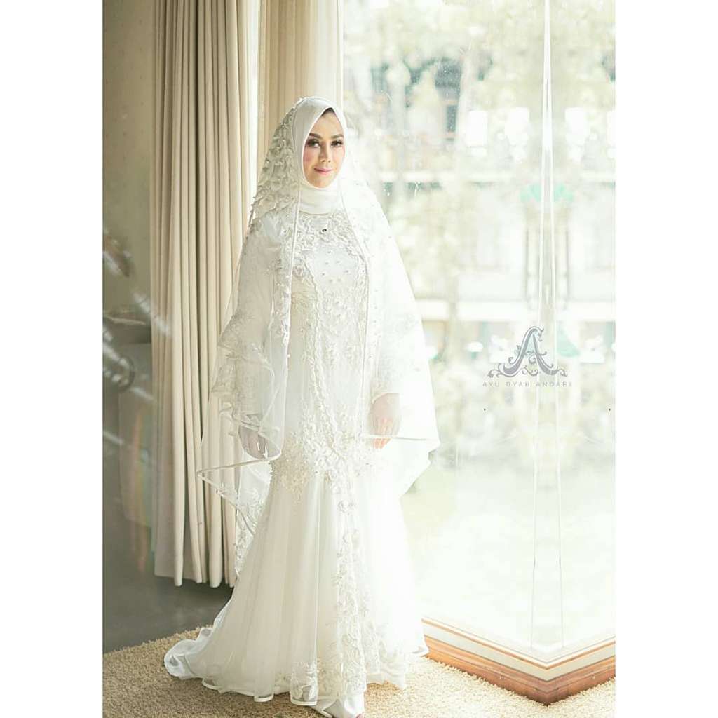 Instagram @byayudyahandari