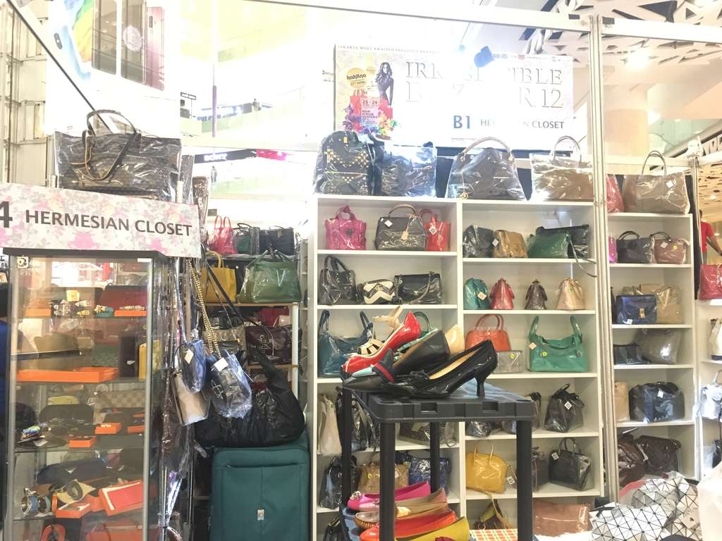 Irresistible Bazzar / Ferra Ferdiana