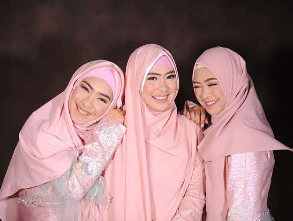 Ria Ricis dan Oki Setaiana Dewi