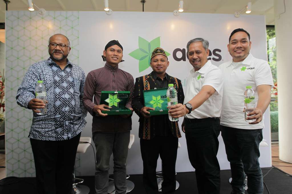 Penghargaan Pejuang Air Ades