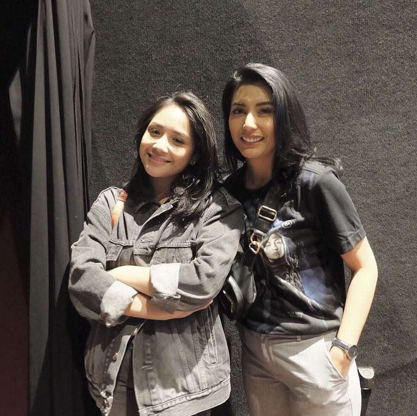 Nagita Slavina dan Tyas Mirasih