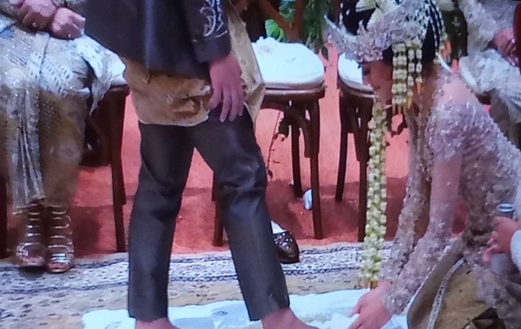 Raditya Dika dan Annisa Aziza menikah