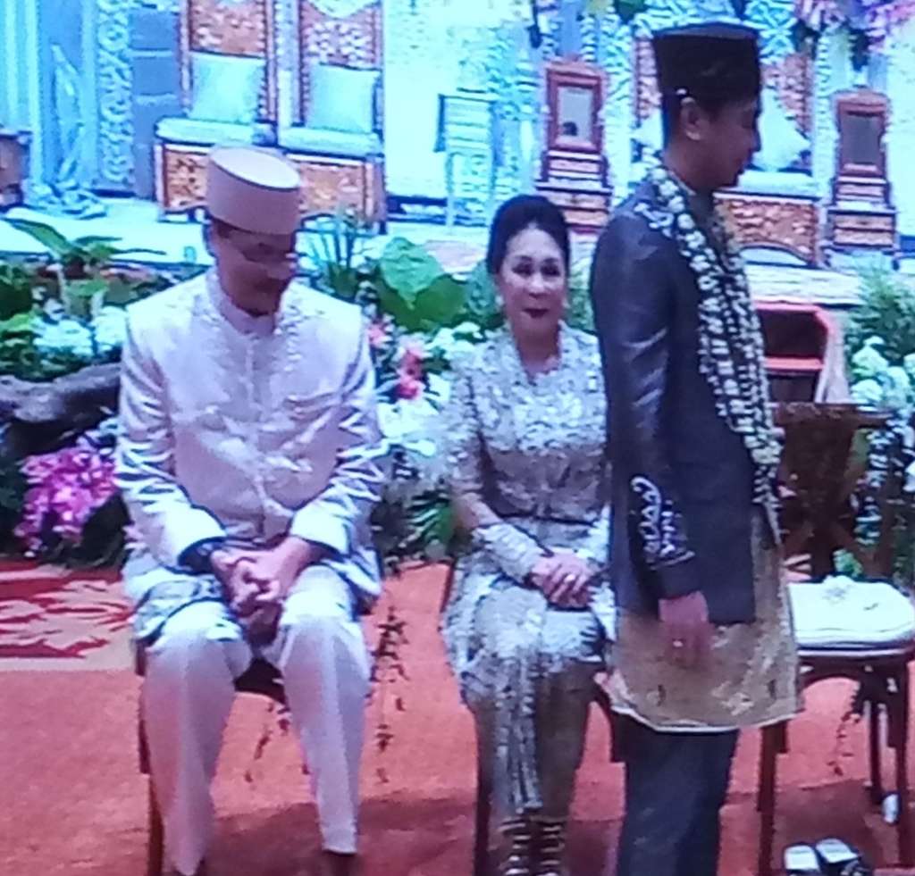 Raditya Dika dan Annisa Aziza menikah