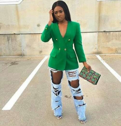 Desain Fashion Yang Aneh dan Konyol