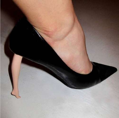 Desain Fashion Yang Aneh dan Konyol
