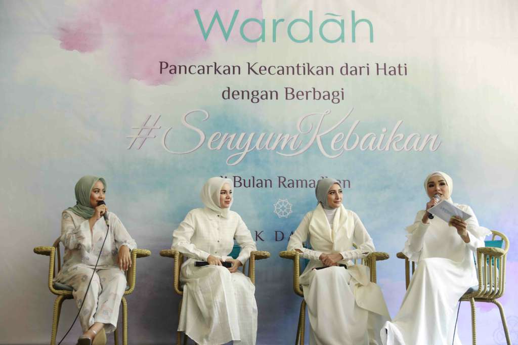 Wardah #SenyumKebaikan