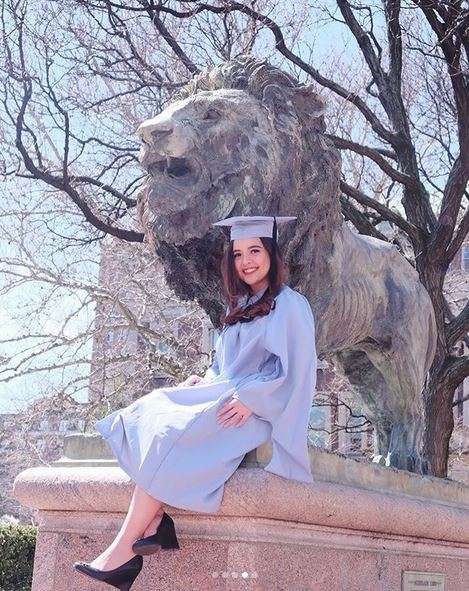 tasya kamila wisuda s2