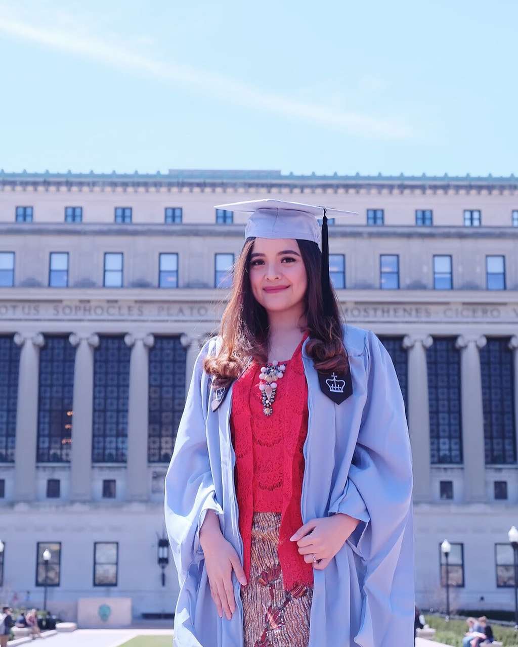 tasya kamila wisuda s2
