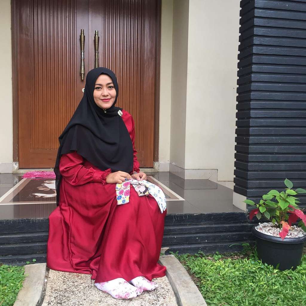 Istri Narji Cagur/ @diyanarji