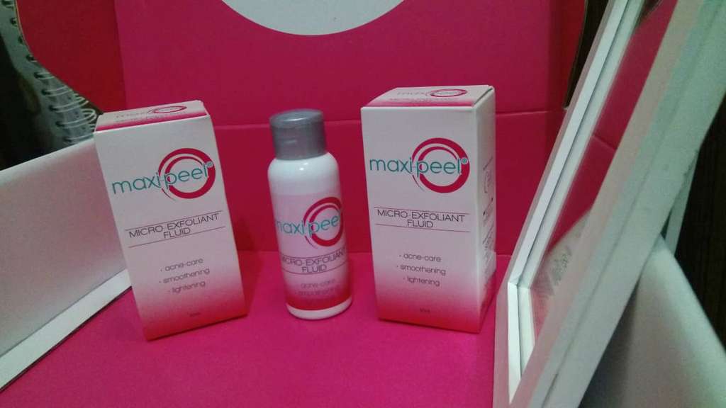 Maxi-Peel Micro-Exfoliant Fluid. Maxi-Peel Micro-Exfoliant Fluid.