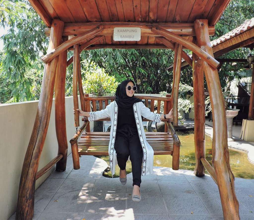 Khoirunissa Pelantun Deen Assalam