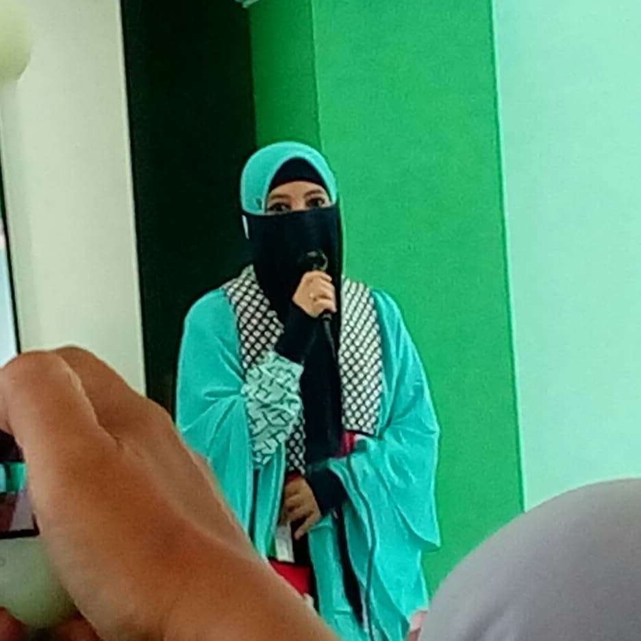 Peggy Melati Sukma bercadar Peggy Melati Sukma bercadar