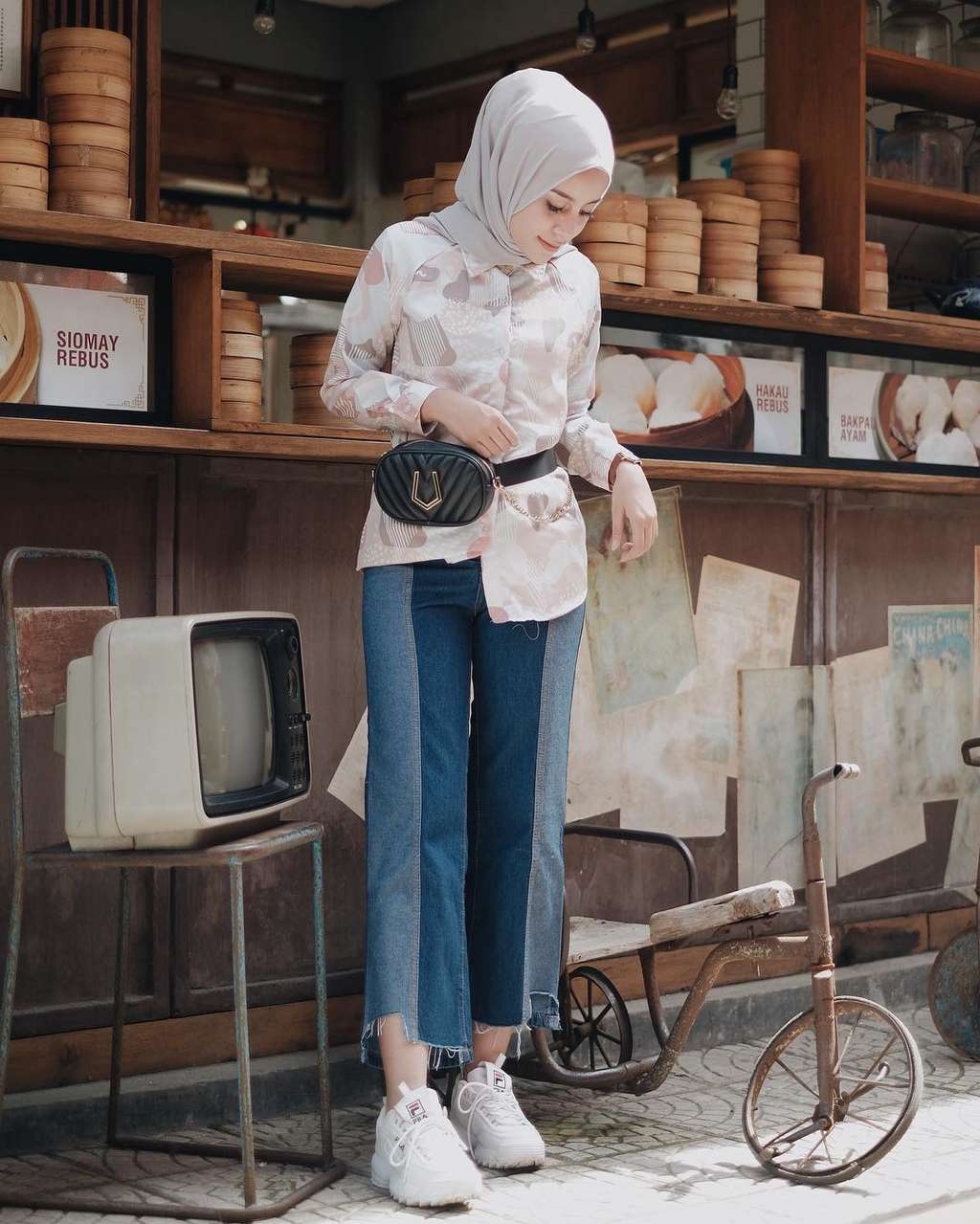 two tone jeans / Aghnia Punjabi two tone jeans / Aghnia Punjabi