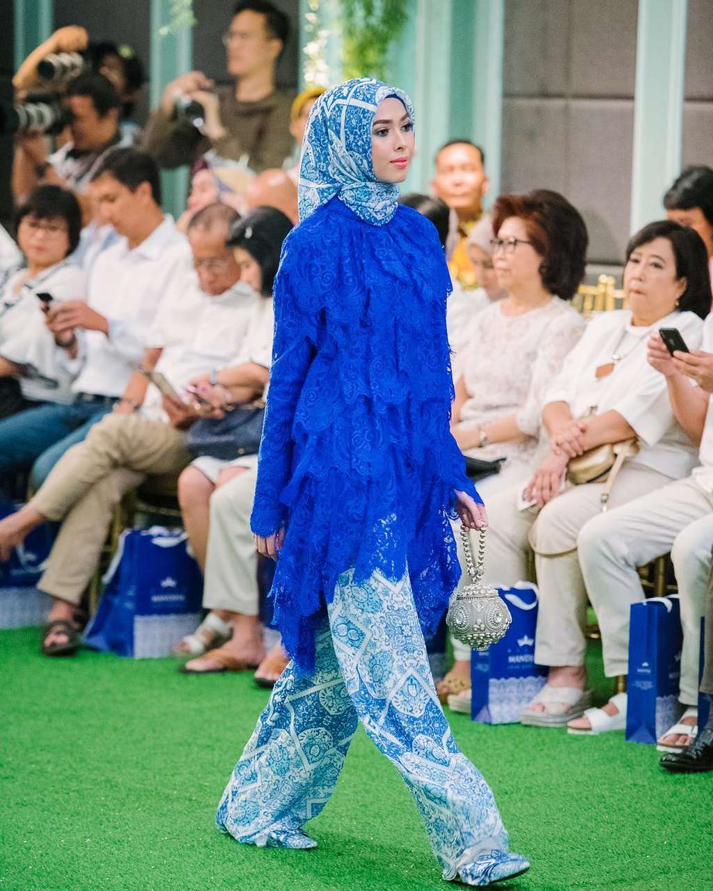 Koleksi Ivan Gunawan