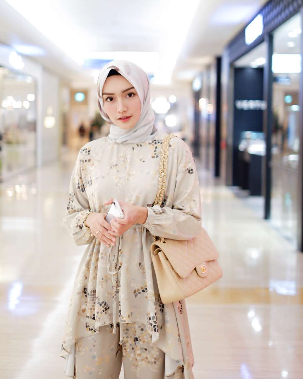 Busana lebaran anak muda