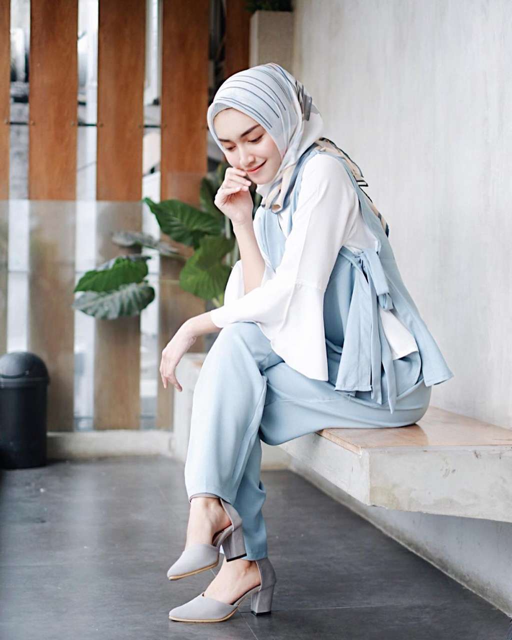 Busana lebaran anak muda