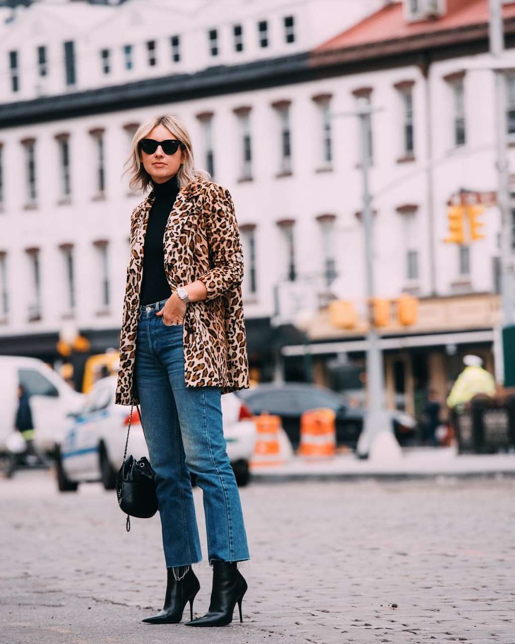 outfit motif leopard