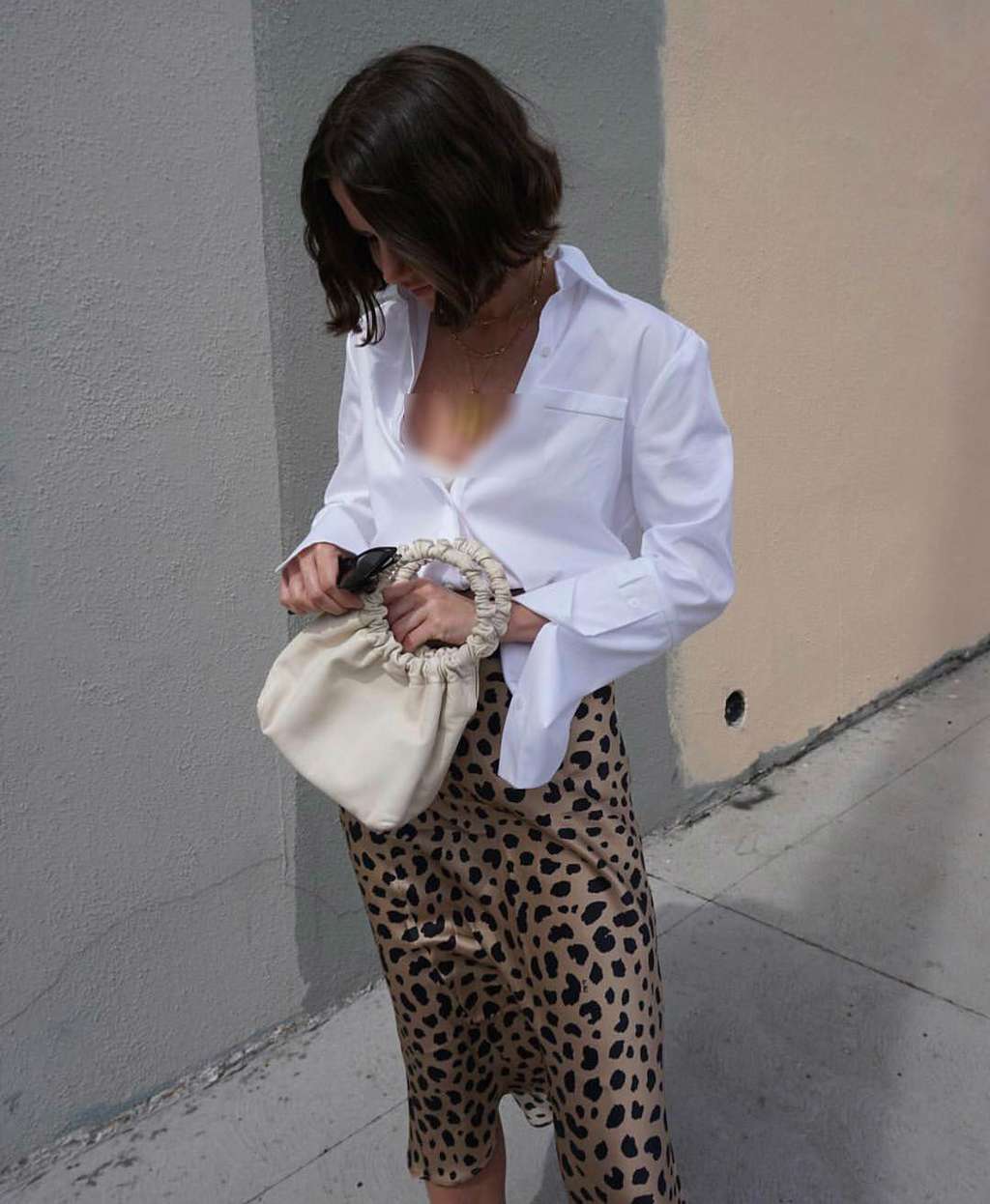 outfit motif leopard