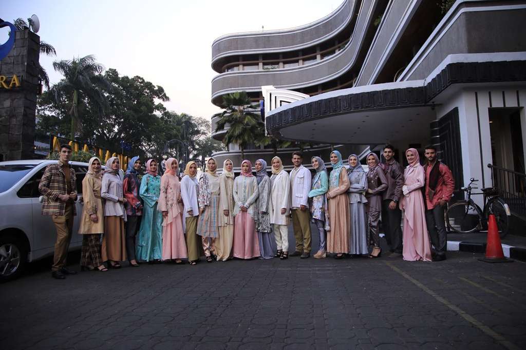 Busana lebaran Ngabaraga Shafira Busana lebaran Ngabaraga Shafira