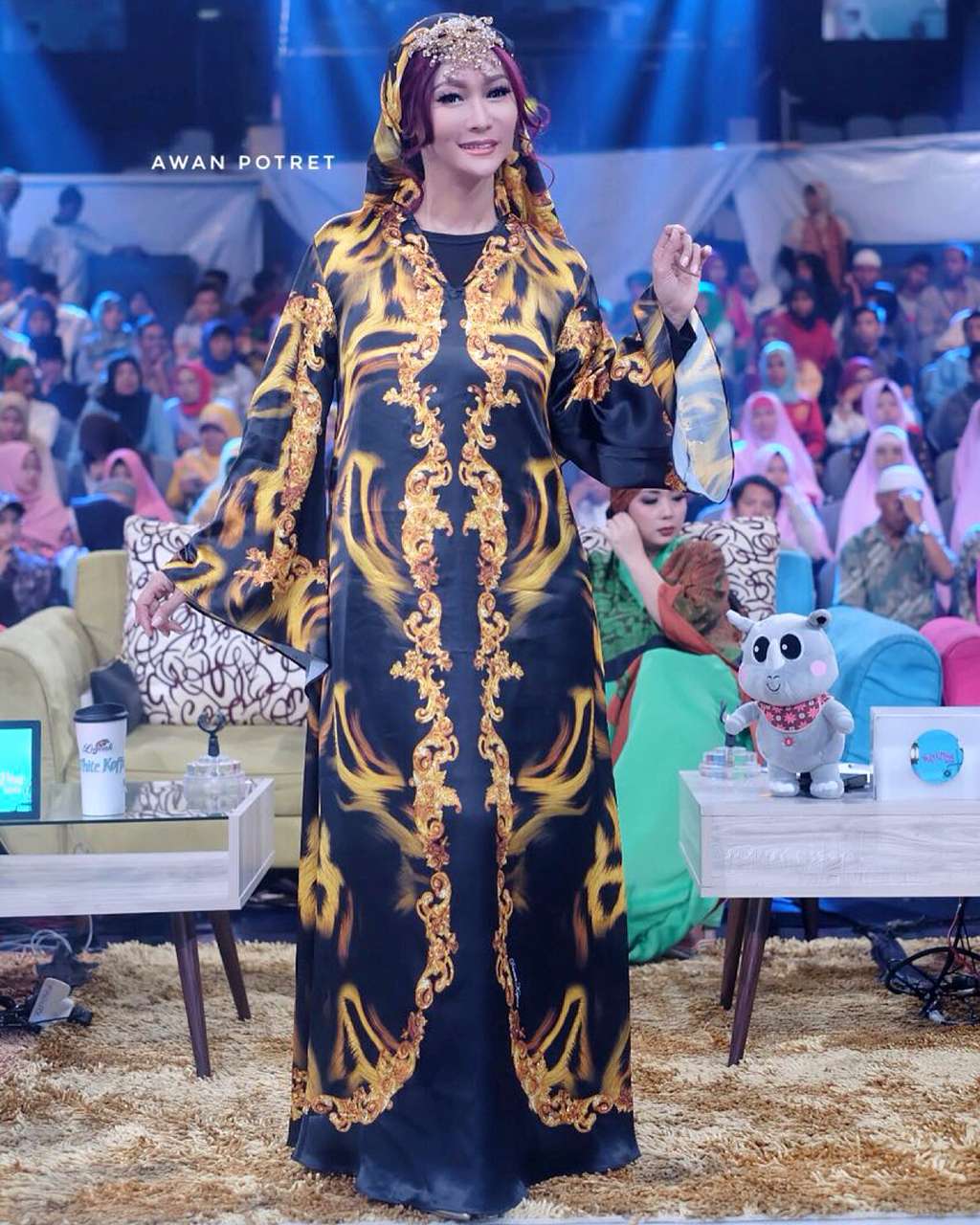 Inspirasi busana lebaran artis