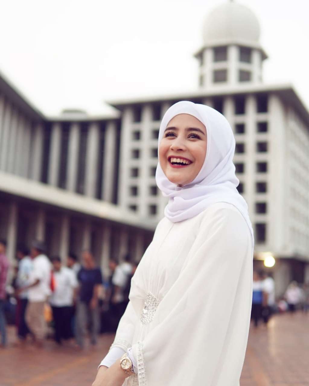 prilly latuconsina kaftan