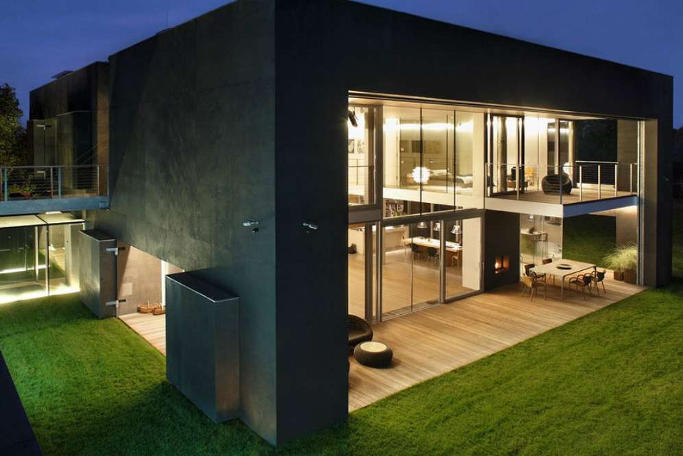 Safe House di Polandia