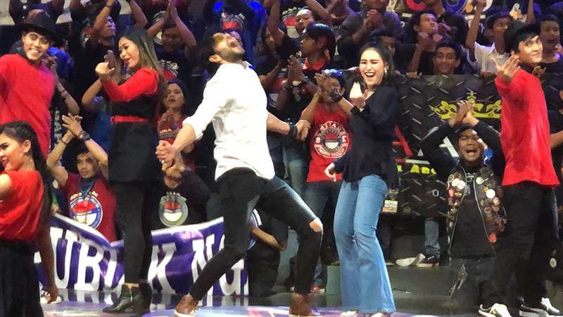 Ayu Ting Ting dan Shashank Vyas