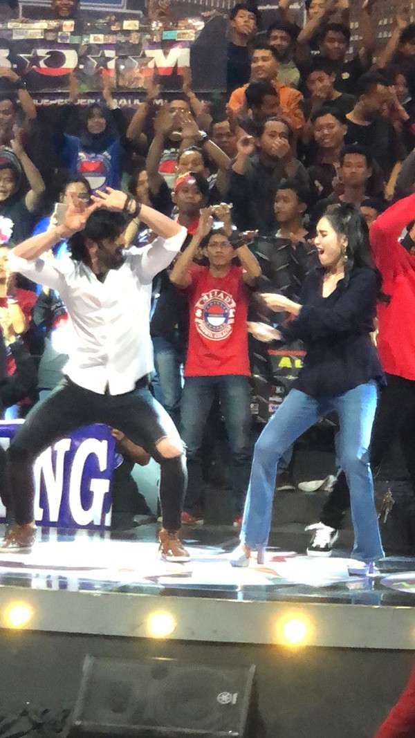Ayu Ting Ting dan Shashank Vyas